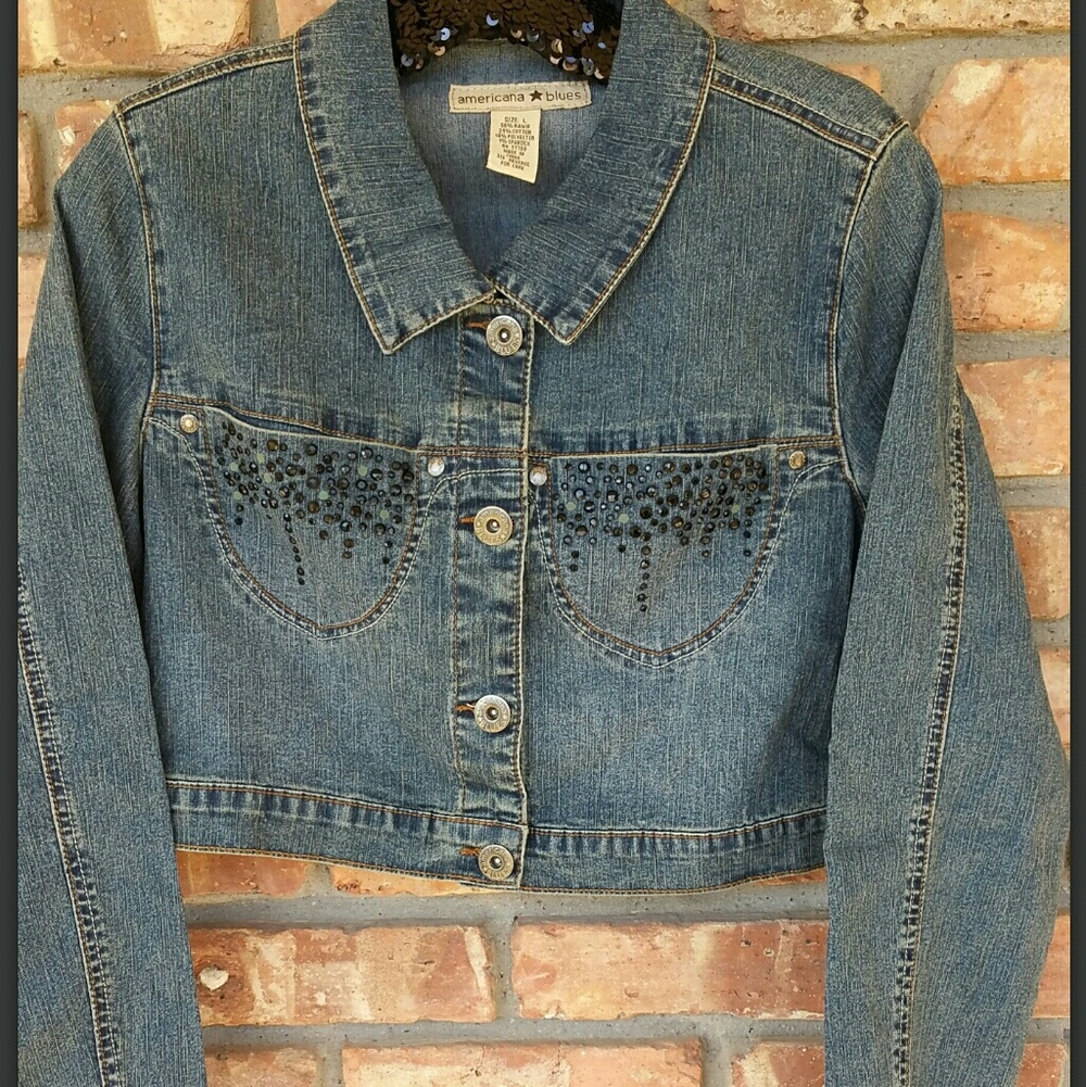 Short waisted blue jean jacket. New never worn.